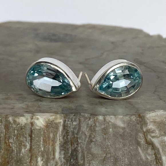 Sterling Silver 925 14K Gold Pear Shaped Chunky Blue Topaz Stud Earrings - Picture 5 of 16